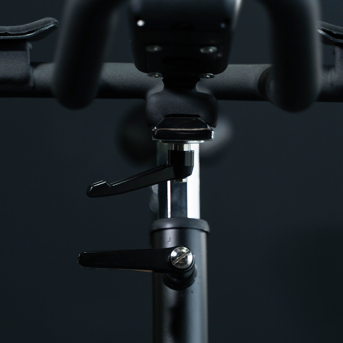 Vélo d'appartement R-18